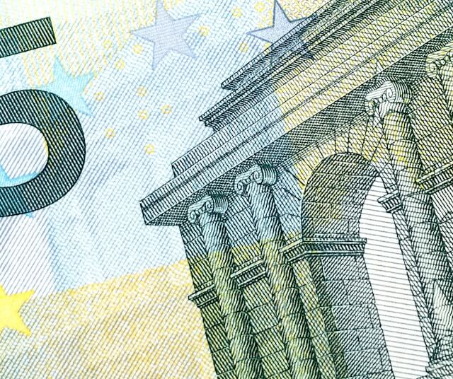 Származtatott ügyletek: a modern pénzügyi piacok alapvető eszközei